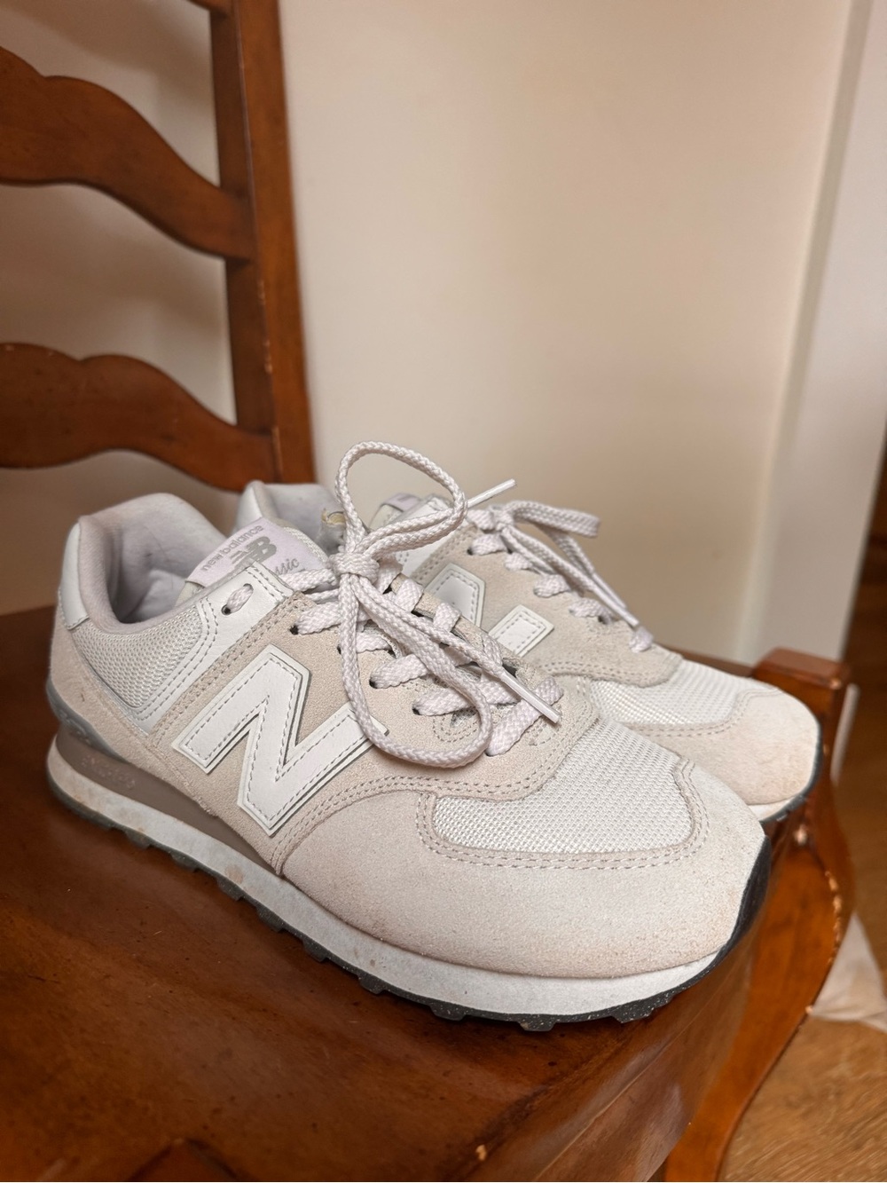 Women’s New Balance 574 Classic Lace-Up Sneakers in Light Beige size 9 wide